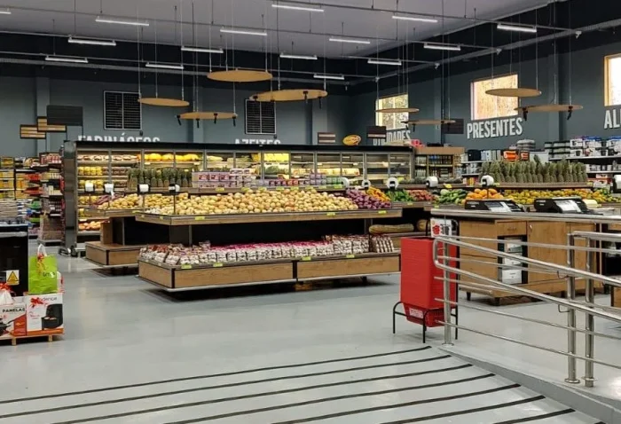 SUPERMERCADO BARATEIRO - TAPIRATIBA - SP - FOTO MONTAGEM - 30-09-2024 (42)